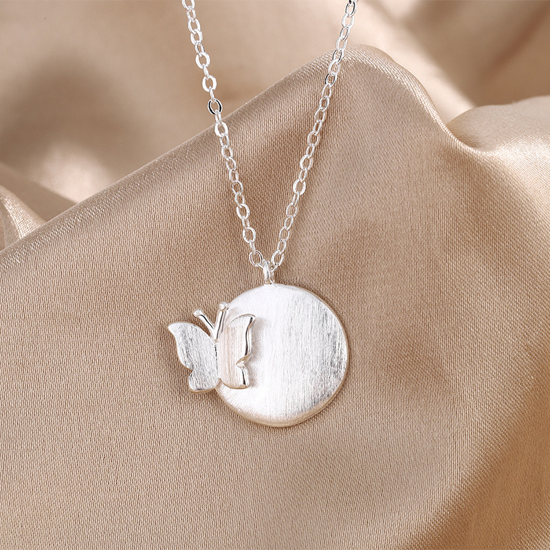 Butterfly Necklace INS Female Internet Celebrity Student Sweet Forest Style Fresh Design Sense Insect Butterfly Collar Chain Wholesale插图4 undefined