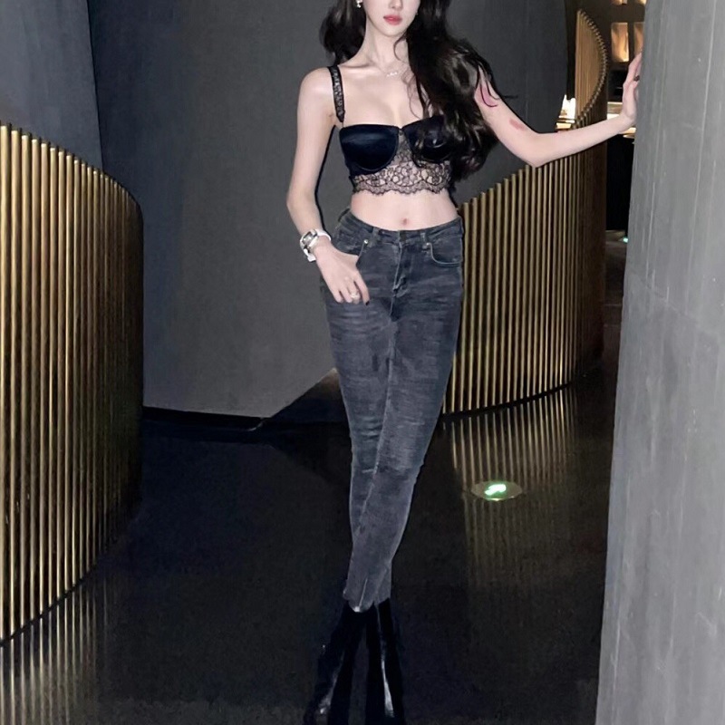 Underwear Female LP Spicy Girl Lace suspender with a strapless vest Thin style Gathering Beauty Back Sexy Bra Set_voghion.com