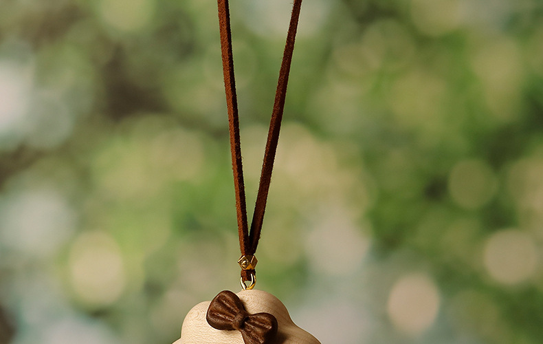 Wholesale Beech Wood Cute Bow Cloud Solid Wood Car Pendant Healing Car Rearview Mirror Hanging Ornament Dropshipping