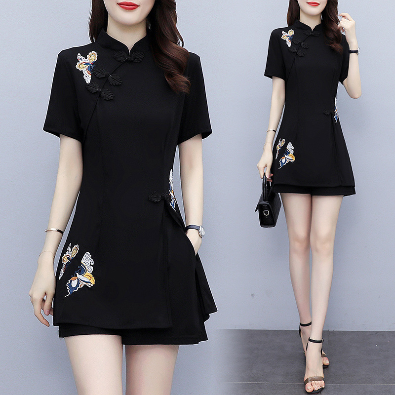 Plus Size Cheongsam Suit for Women Summer New Chinese Style Improved Version Retro Embroidered Top Elegant Shorts Two-Piece Set Plus Size Cheongsam Suit for Women Summer New Chinese Style Improved Version Retro Embroidered Top Elegant Shorts Two-Piece Set