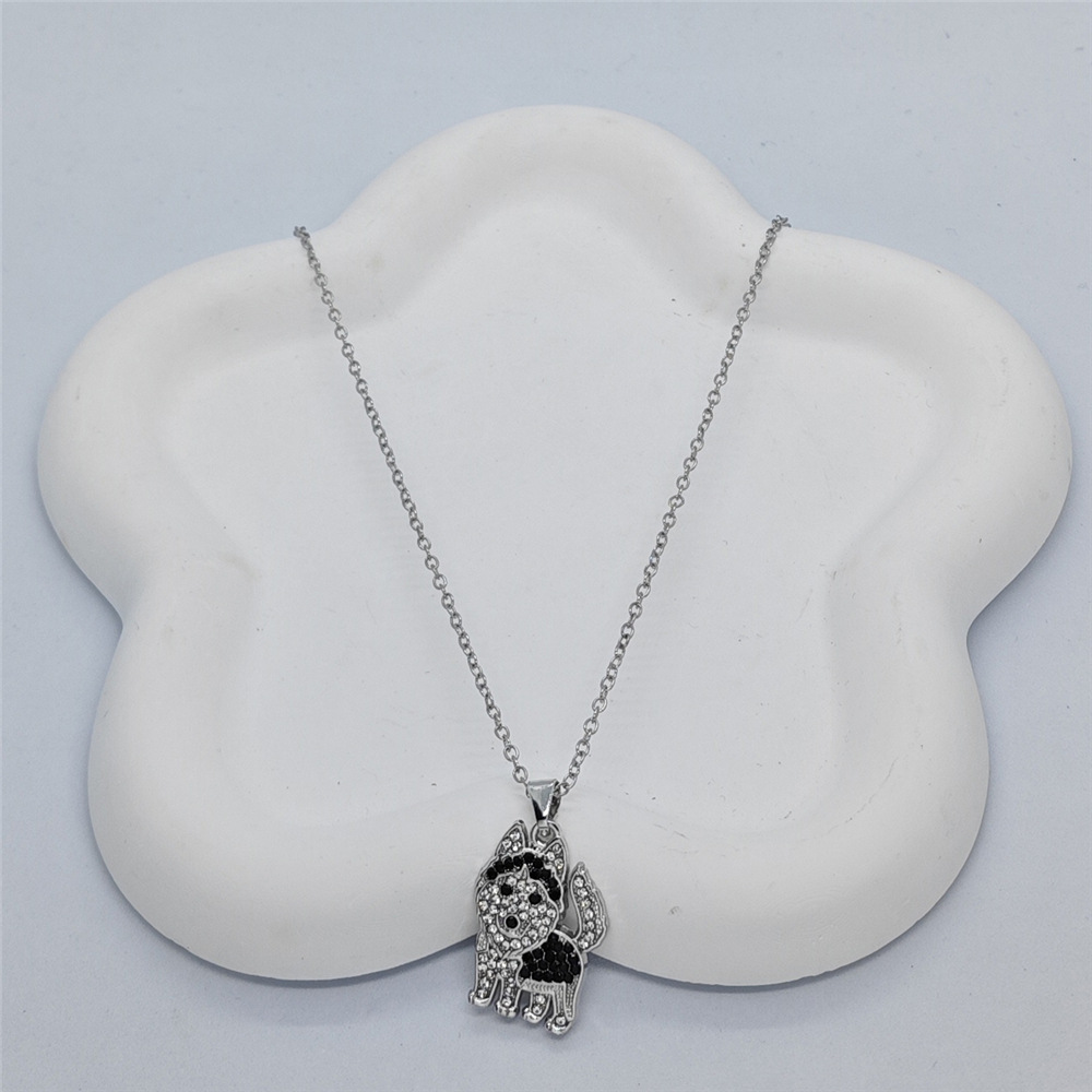 Colar com pingente husky e strass joia cachorro para mulher_voghion.com