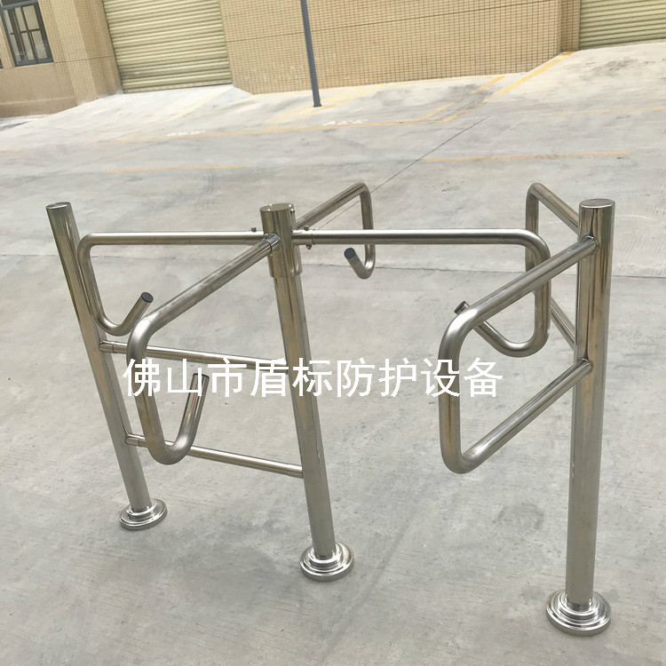 现货供应不锈钢半封闭式简约十字单向门成品转闸单项转向人行道闸