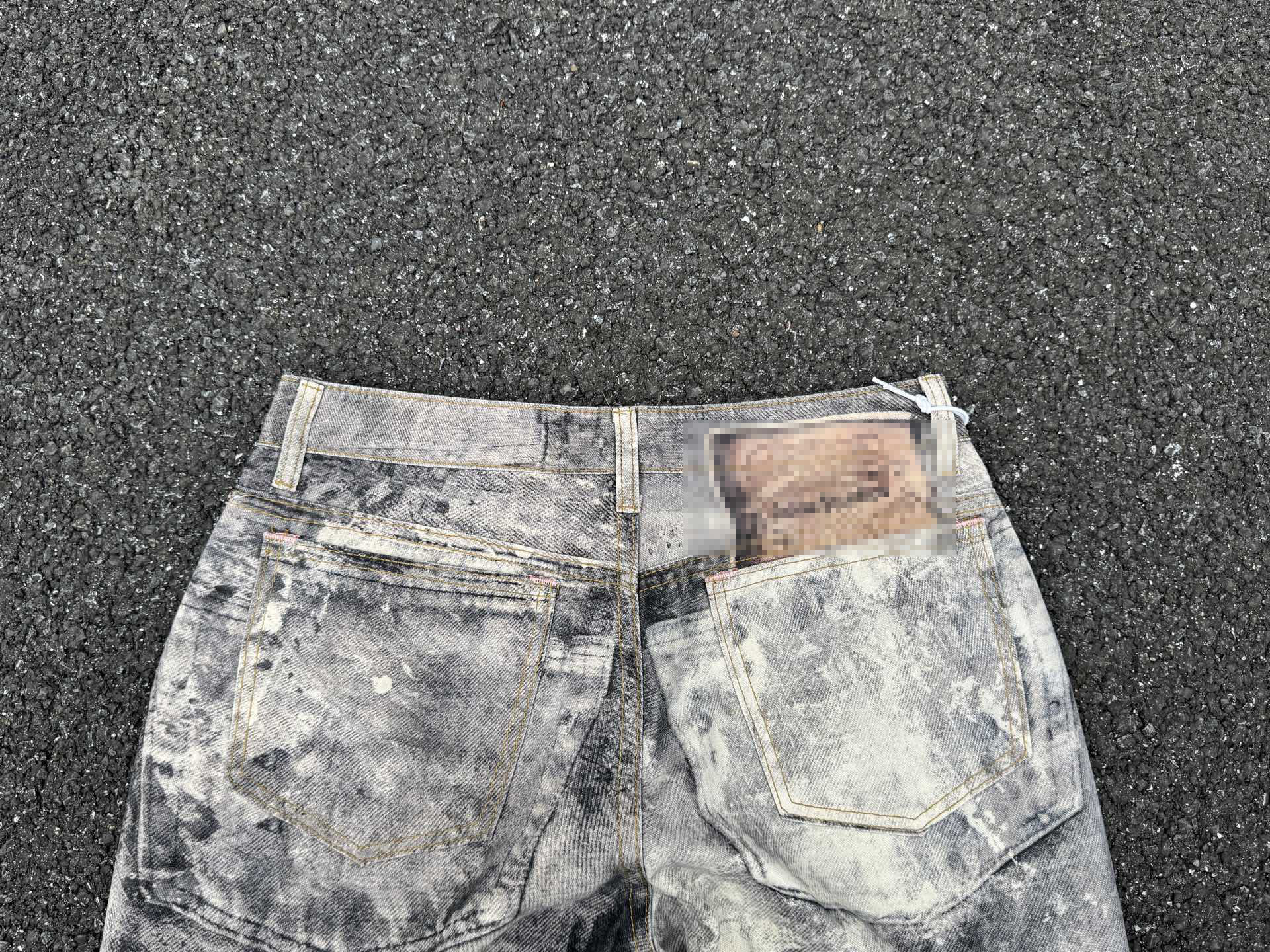 Style Oversized Washed Denim Pants – Baggy Streetwear Jeans With Ripple Effect & Distressed Detailing"_voghion.com