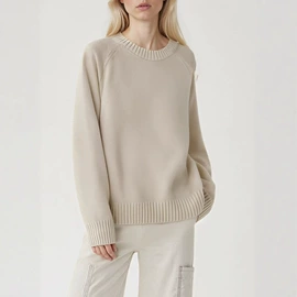 女式针织衫;时尚休闲套装;连衣裙