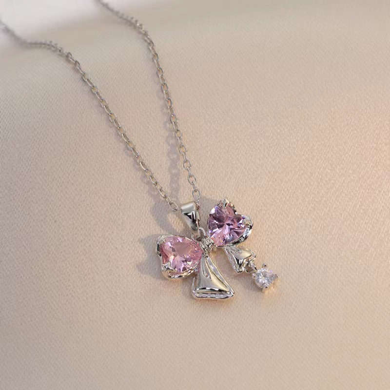 Titanium Steel Sweet Bow Knot Diamond Pendant Necklace display picture 4