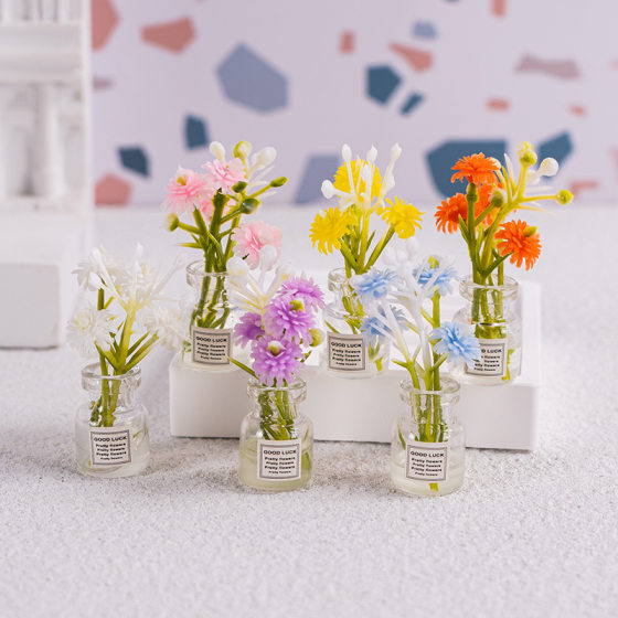 Luminous resin stereo simulation miniature mini vase flower creative car desktop micro landscape small ornaments