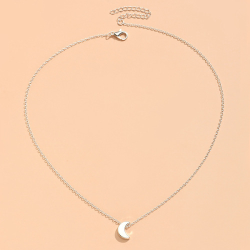 European and American cross-border new products, stylish and simple thick moon pendant necklace, retro geometric moon lockchain for women