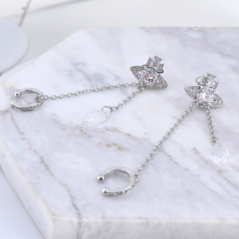 HENRIETTE马蹄扣水滴耳环-银800-4.jpg?x-oss-process=image/format,png