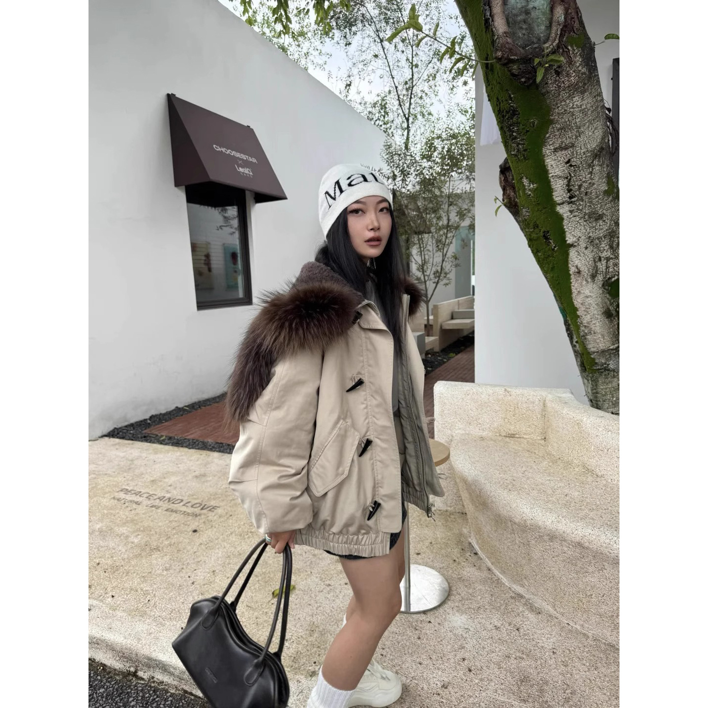 2707 #   퍼 칼라 파카 다운 재킷 짧은 겨울 작은 후드 혼 버튼 라펠 재킷 여성 인기 스타일