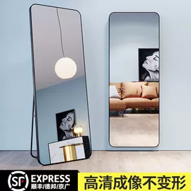 餐桌;布艺沙发;实木床
