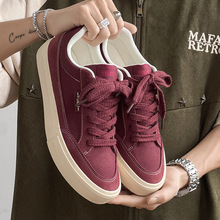 男鞋2025秋季新款酒红港风复古休闲运动鞋防滑设计感面包潮流板鞋