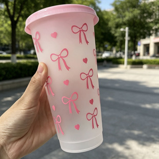 ���ֵ��ɫ���ĺ����Y����PP����y�S�ֱ�ins�L�p��ˮ����������