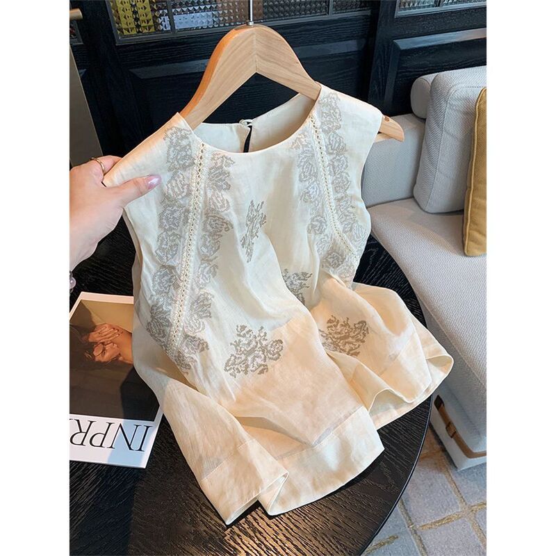 New Chinese Style Sleeveless Shirt for Women with Floral Embroidery, Summer New Elegant Round Neck Thin Shirt A5303