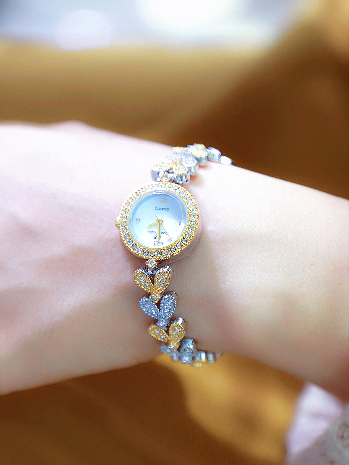 48g Weight Simple Style Classic Style Heart Shape Jewelry Buckle Quartz Women's Watches