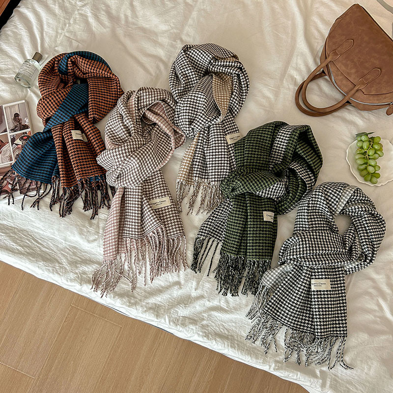 Scandinavian universal double-sided cloak with tassels