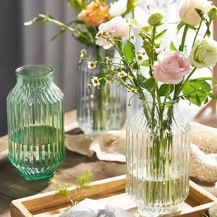 French-style Transparent Glass Vase European-style Simple Vertical Pattern Water-raised Tulip Lilies Vase for Living Room Ornaments