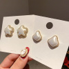 Advanced earrings from pearl, internet celebrity