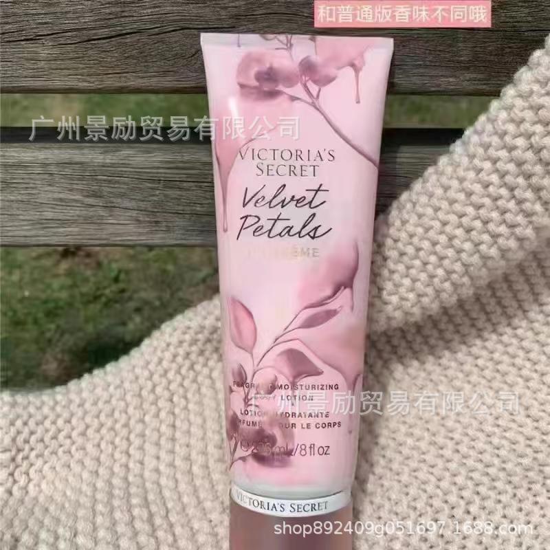 フレグランス ヴィクトリアズ シークレット ボディ ローション ベルベット ペタル モイスチャライジング ボディ モイスチャライジング ローション 香りが長持ち|undefined