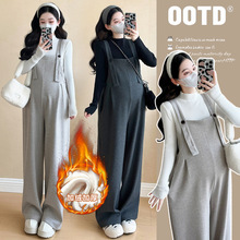 孕妇套装2024秋冬新款加绒加厚羊绒人字纹可调节阔腿孕妇背带裤