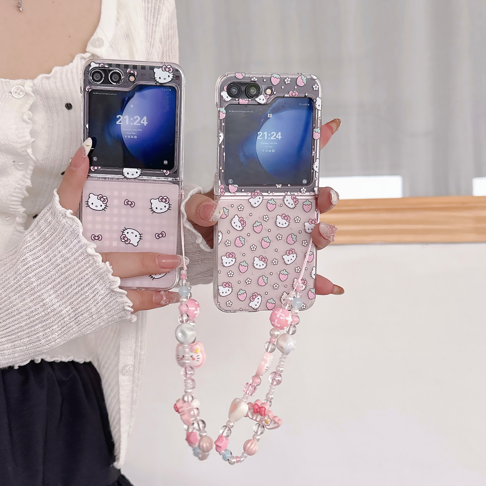 满屏草莓猫咪适用三星zflip7手机壳Galaxy ZFlip6/4/5折叠保护壳