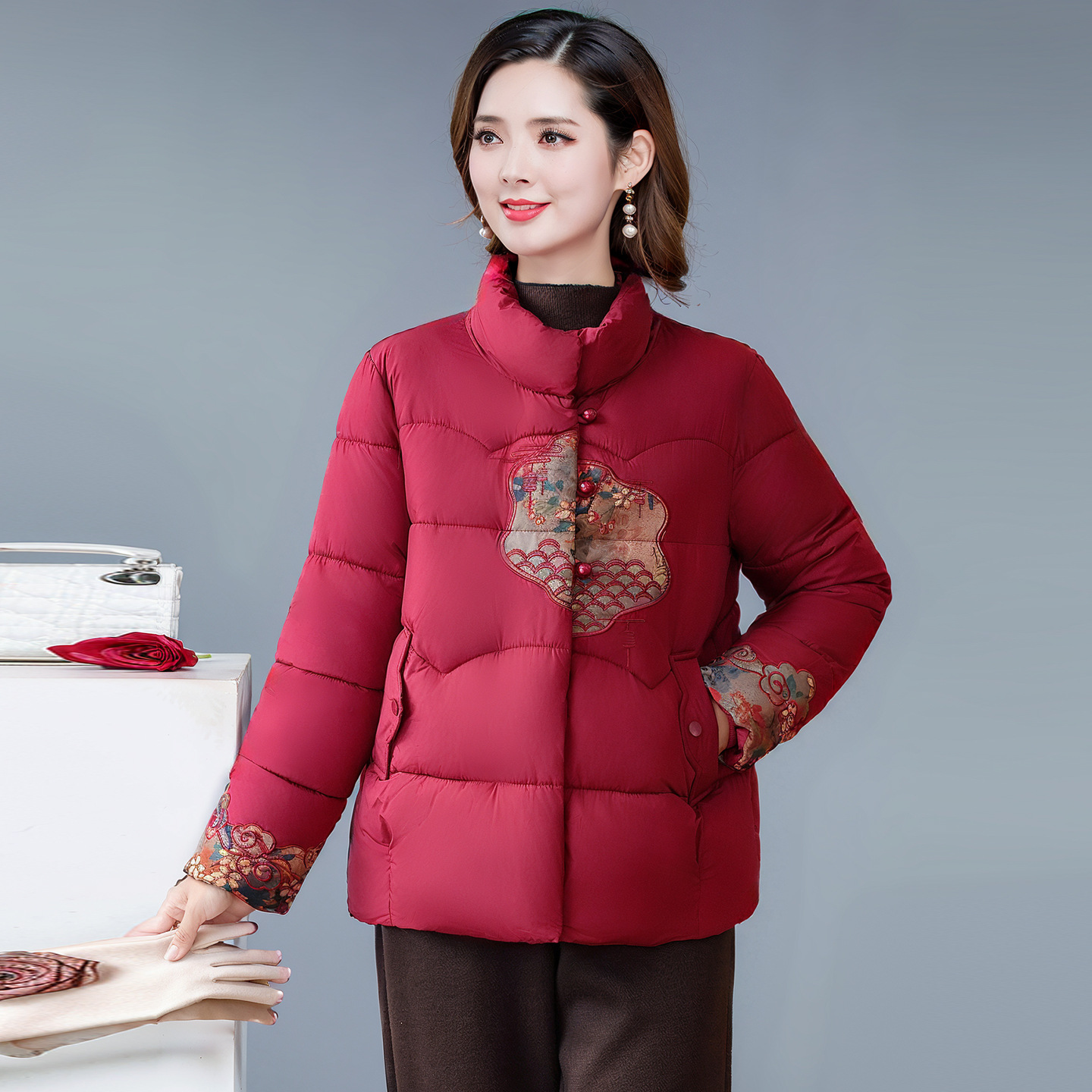 中老年妈妈装棉衣女短款加厚保暖外套冬装老太太国风洋气棉服