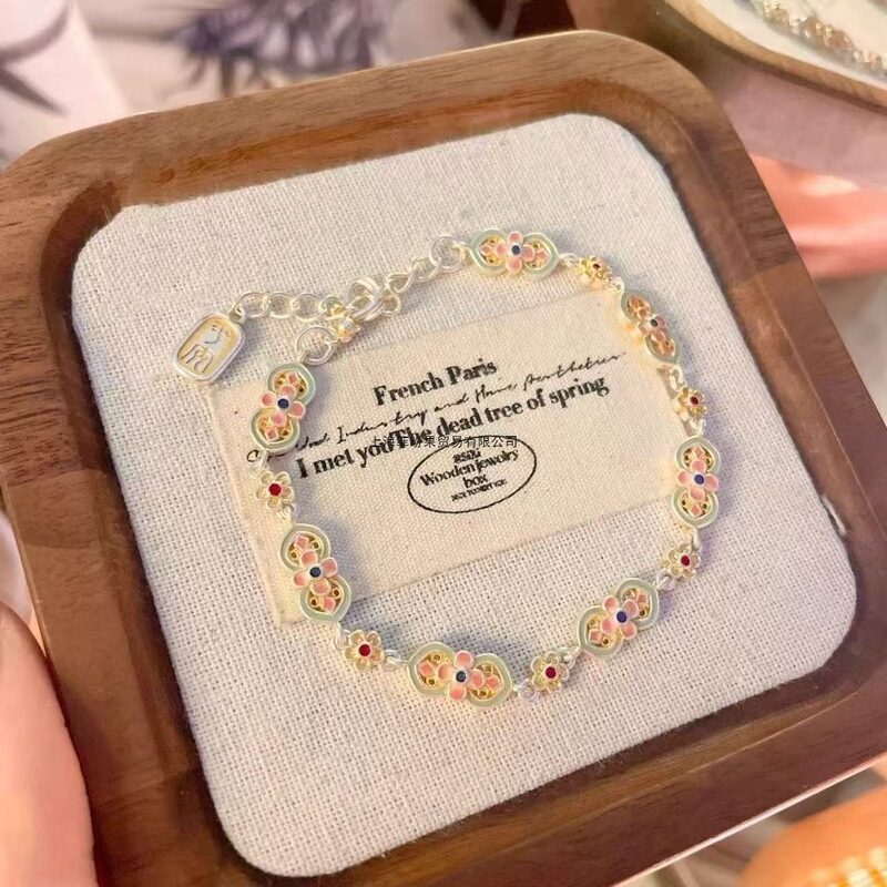 New Chinese-Style Pure Silver 999 Bracelet with Palace Design, Chinese Pure Silver with Gold Inlay, Non-Fading Enamel Bracelet for Attracting Wealth