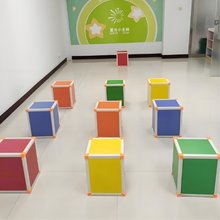 �๦�������ʵ��ӷeľ�ʻ���A�ݲ�ɫ����ϳ���