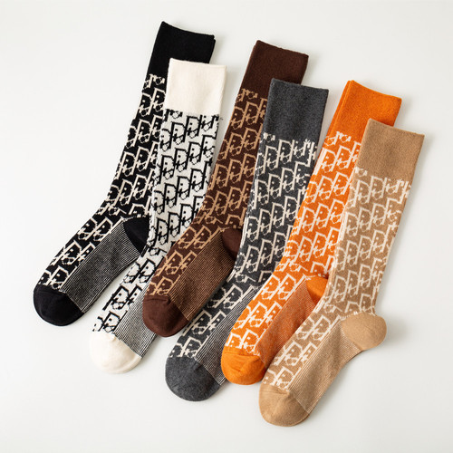 New long socks women's autumn and winter calf socks letter knee socks ins trend pure cotton double needle personalized jk long high socks