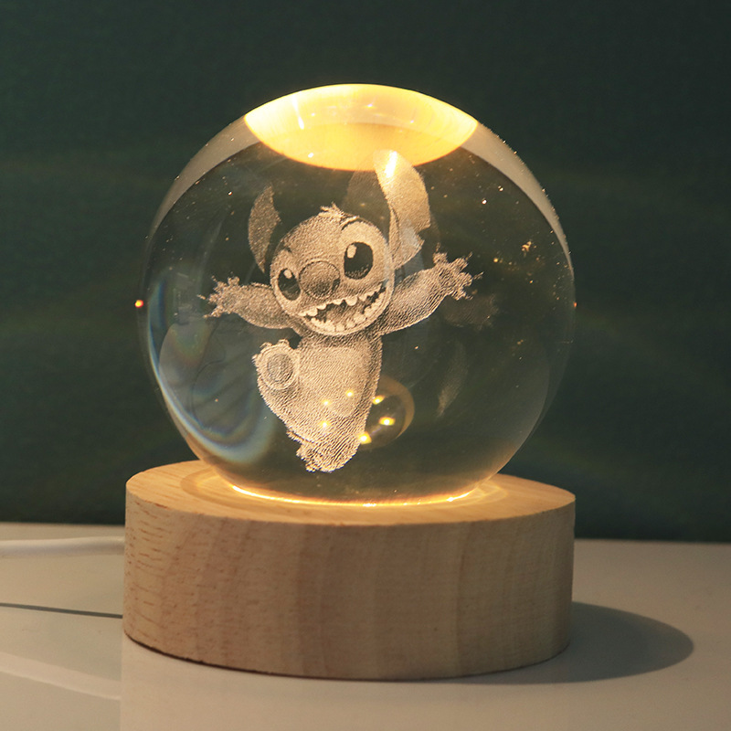 Lámpara decorativa 3D con bola de cristal – figura luminosa de Stitch, regalo creativo y luz nocturna