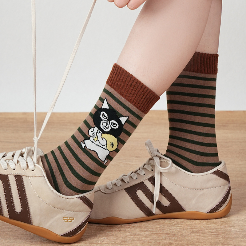 Original Quirky Middle Finger Cat Cotton Socks for Men and Women, Cute Abstract Cartoon Mid-Calf Socks, Fun Retro Striped Trendy Cool Socks Original Quirky Middle Finger Cat Cotton Socks for Men and Women, Cute Abstract Cartoon Mid-Calf Socks, Fun Retro Striped Trendy Cool Socks