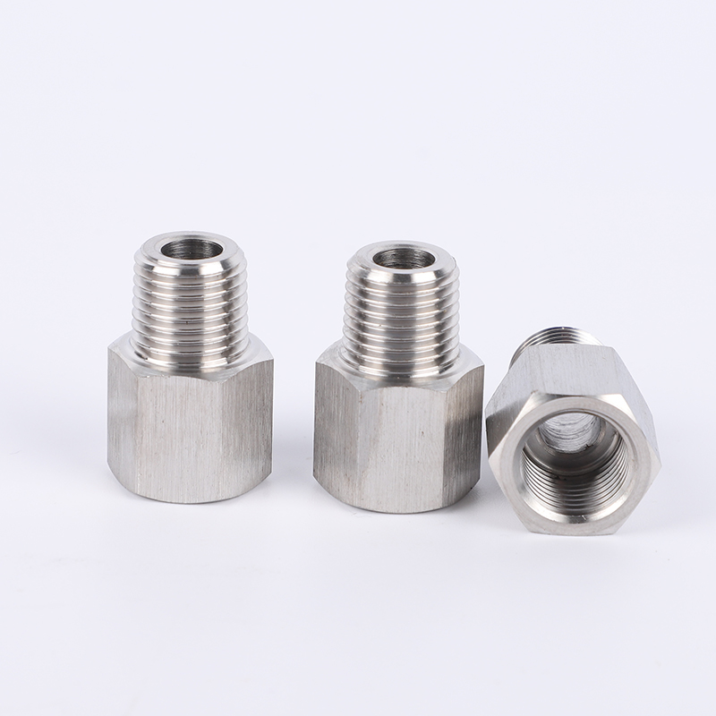 Acero inoxidable 304 medidor de presión de acero inoxidable interno y externo conector de conversión de alambre engrosado de diámetro M20 / 14 * 1.5 r2346 minR