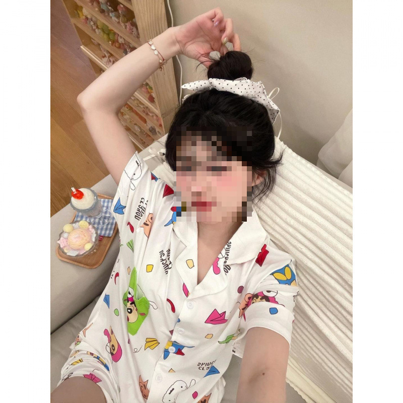 日本のスリーピースクレヨンしんちゃんパジャマ女性のための夏薄い半袖ズボンかわいい漫画学生ホーム服|undefined
