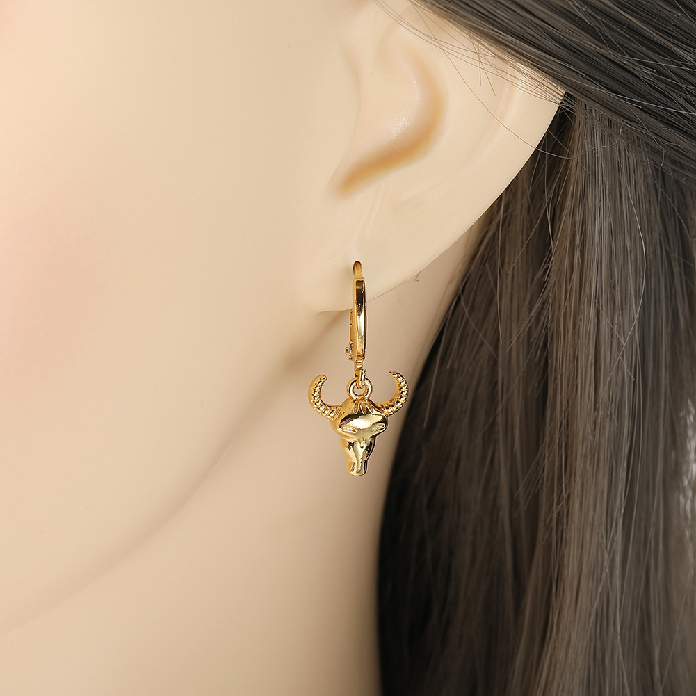 Hip-Hop Bull Head Copper Gold Plated Earrings 1 Pair