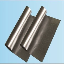 散热器;绝缘垫片;导热油