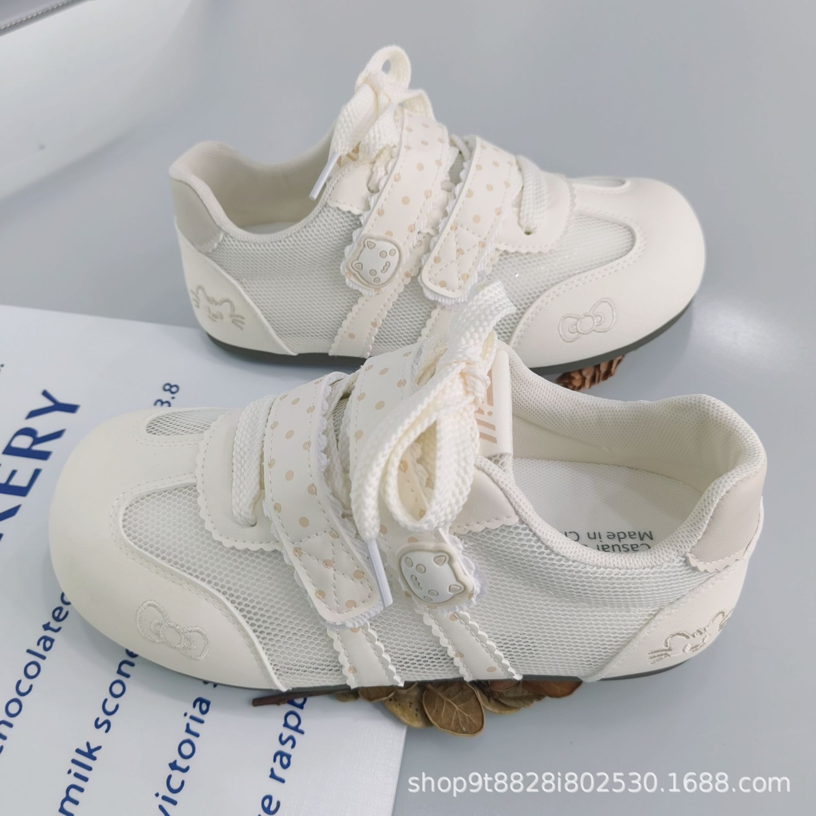 2026 primavera y verano dopamina transpirables zapatos casuales zapatos de mujer comprar zapatos de arco de encaje dulce