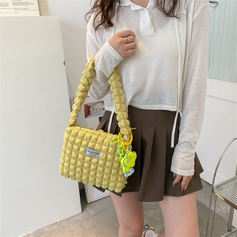 Women's Small Plush Solid Color Fashion Square Zipper Crossbody Bag display picture 5