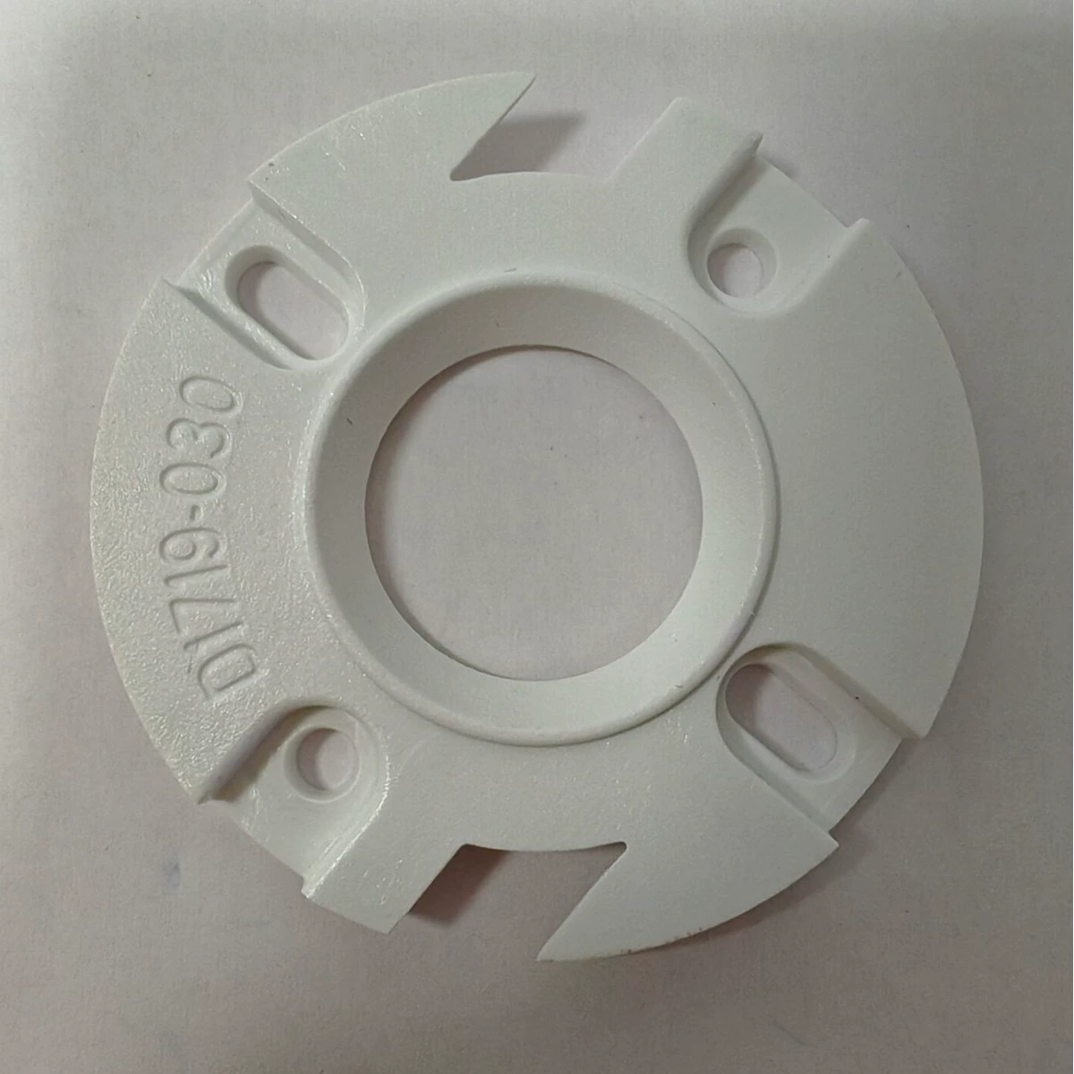 Дунгуань светодиодный кронштейн производитель поставляет источник света COB Круглый отсутствий диаметр защитной крышки 17x17