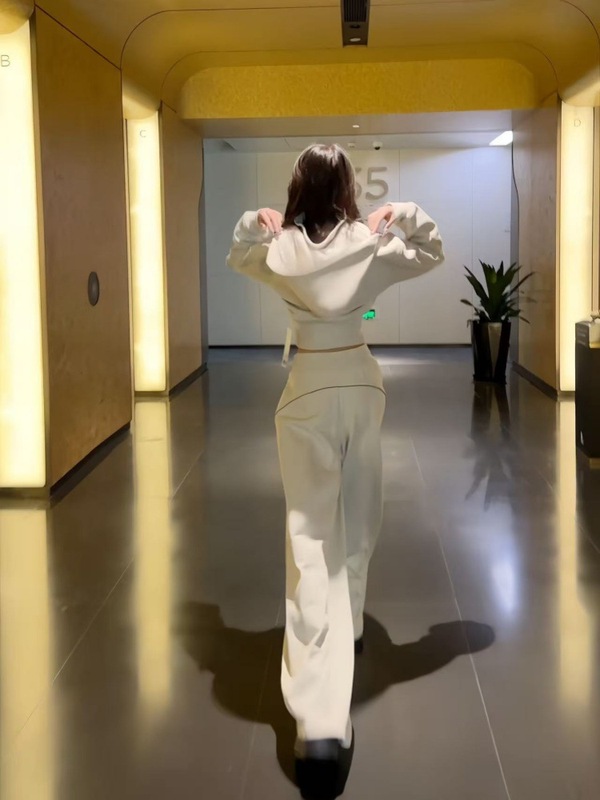 白灰色休闲运动套装女卫衣休闲裤子一整套秋冬季2025新款韩系穿搭|undefined