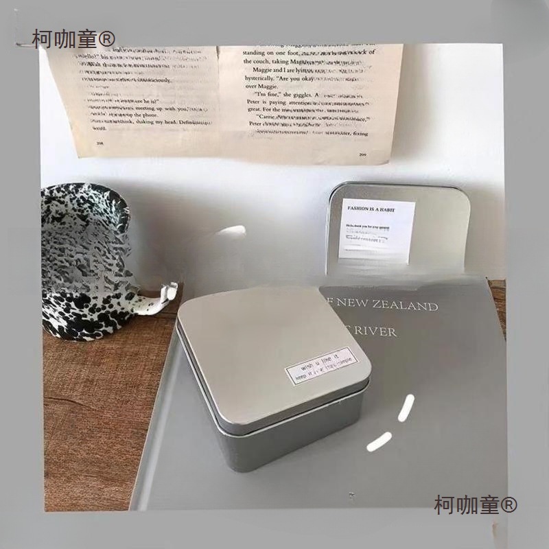 马铁口铁盒收藏周边卡片耳机铁盒盒中秋月包装盒马口铁凹凸麦太保