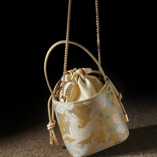 ����ʽС��2025�¿�����ĵ�����L���\����μ�б���yŮ��ˮͰ��