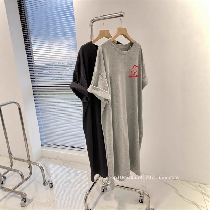 Gray T-Shirt Dress for Women 2026 New Style Mid-Length Korean Style Loose Large Size Short-Sleeved Long Dress Fashionable Age-Reducing Dress Gray T-Shirt Dress for Women 2026 New Style Mid-Length Korean Style Loose Large Size Short-Sleeved Long Dress Fashionable Age-Reducing Dress