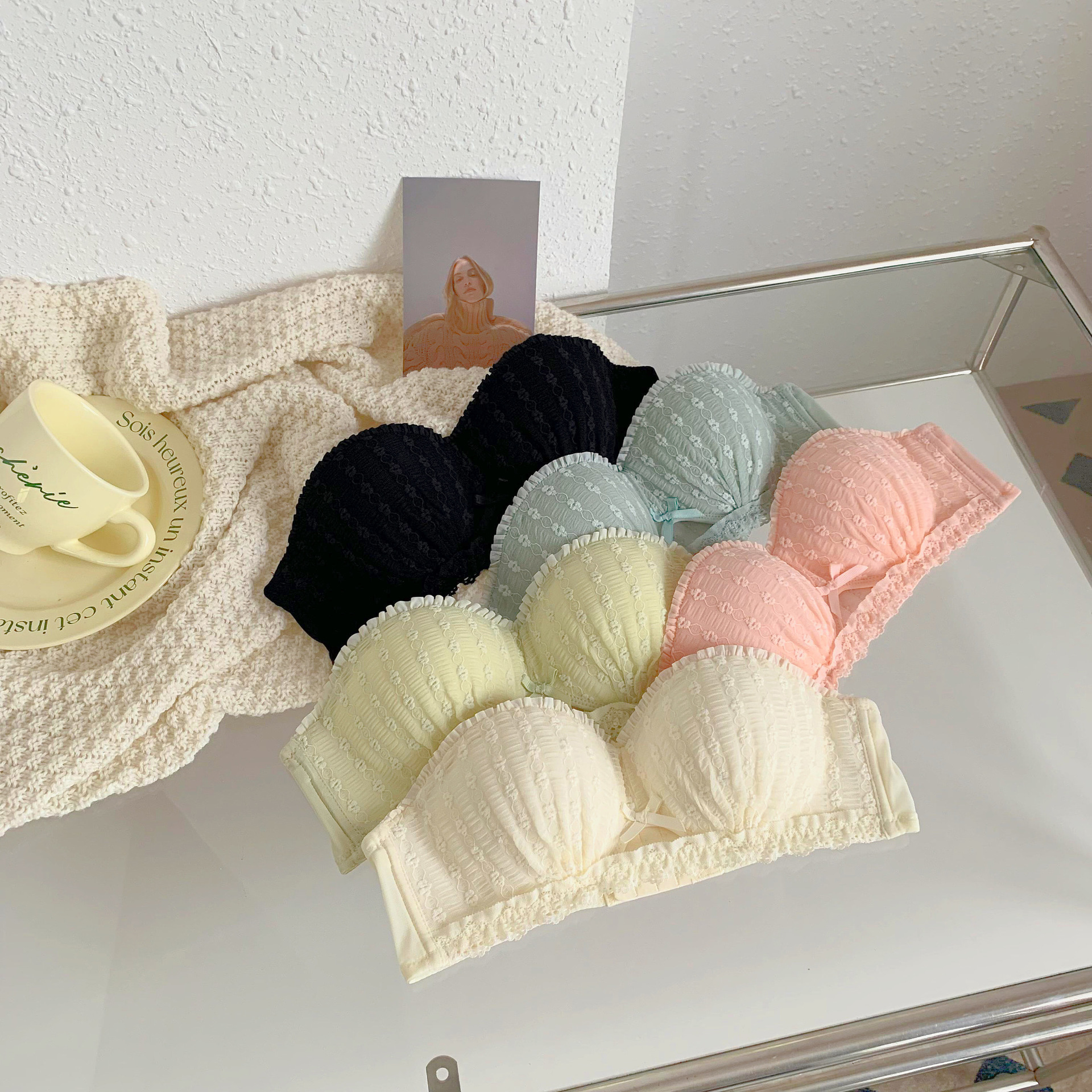 Ropa interior japonesa con top de tubo sin anillo de acero, encaje recogido, modelos delgados de niña, dos tipos de sujetadores franceses, senos pequeños, grandes