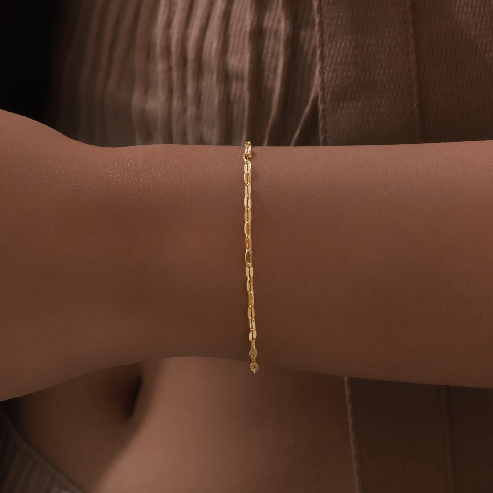 Titanium Steel Thin Lip Bracelet Simple Gold Chain Link Bracelet_voghion.com