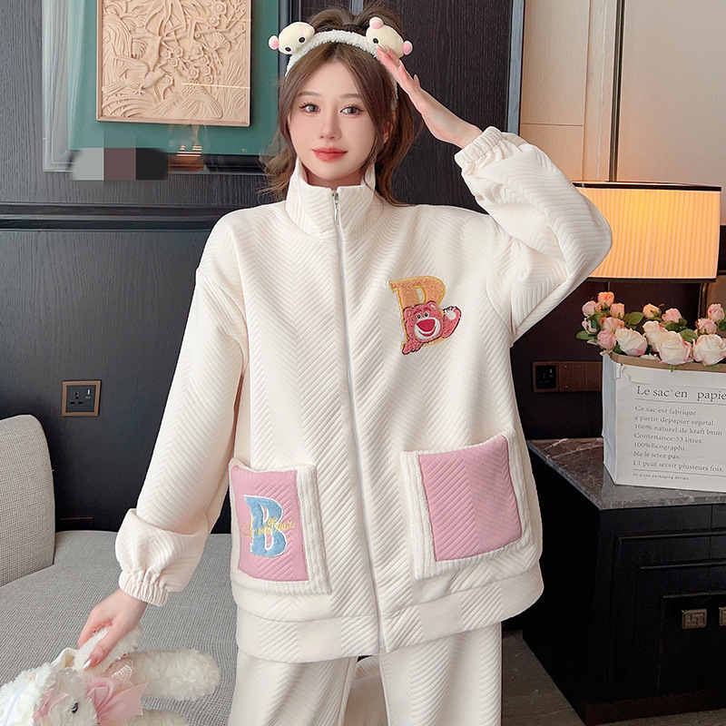 Demi-season cute pijama with zipper