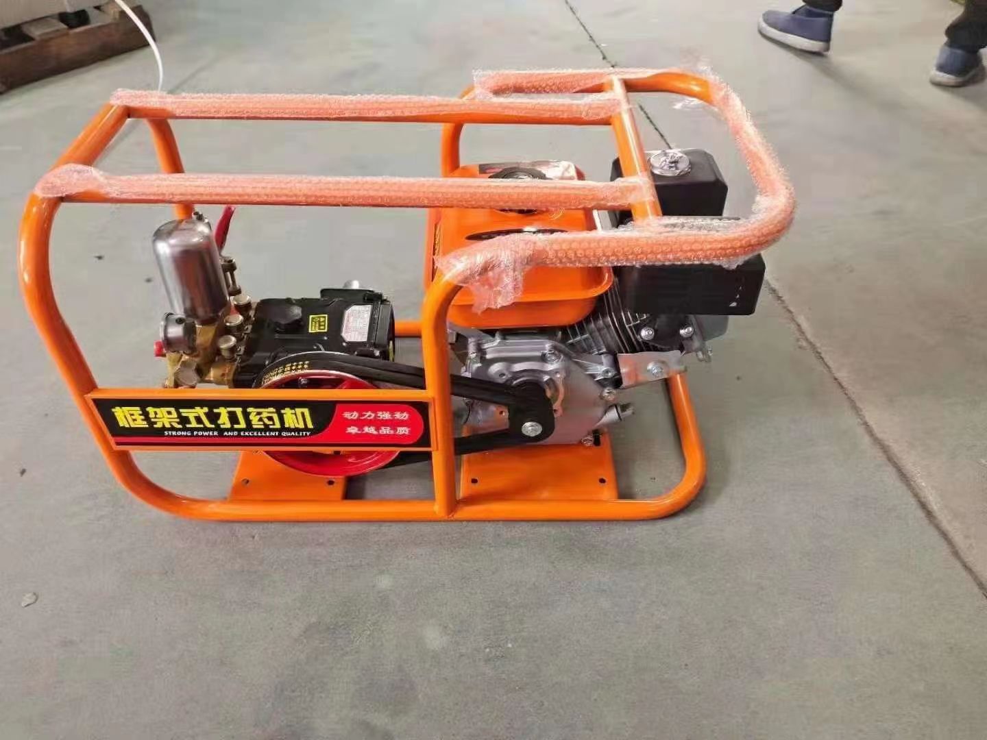 1169314c09838e4b3722e13e2ac44b