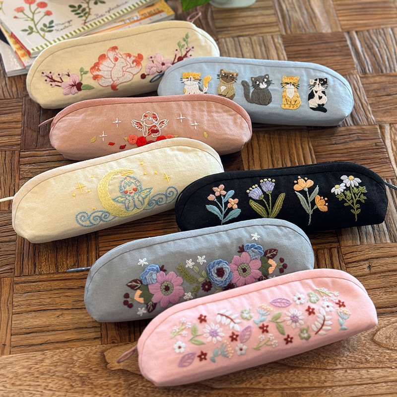 Bolsa de bolígrafo de estudiantes bordado de viento chino Lu bordado a mano flores y hierbas caja de papelería creativa regalo de apertura de la escuela caja de bolígrafo de arte