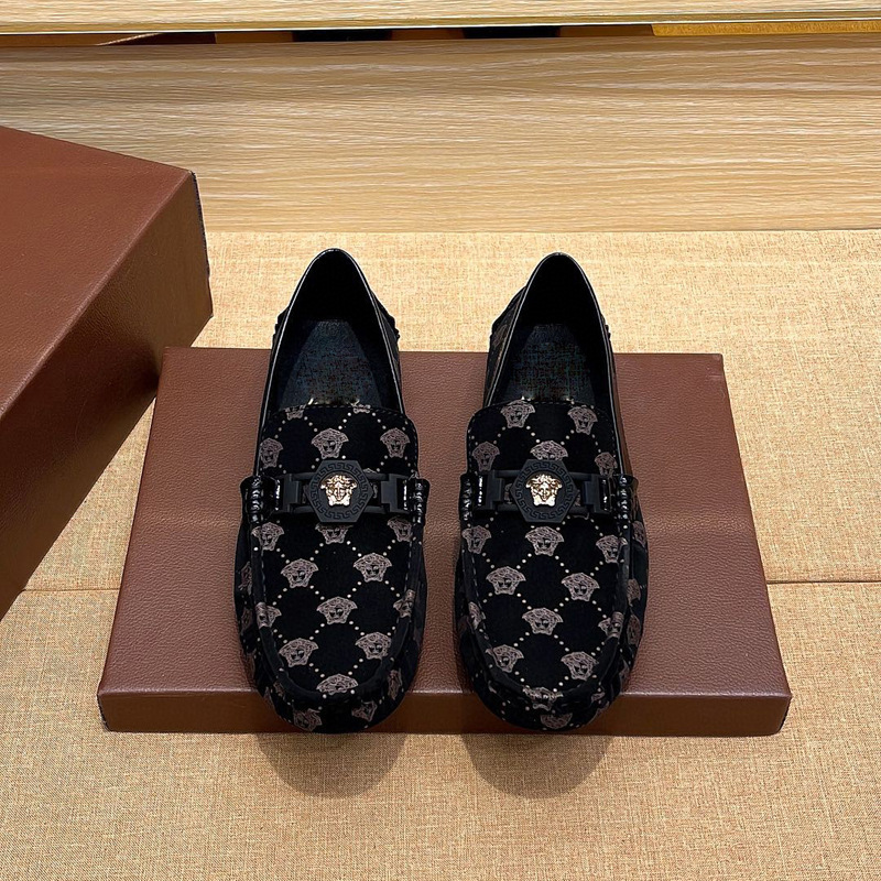 Nuevos zapatos de hombre de primavera y otoño, zapatos de cuero casuales europeos, zapatos de cuero para hombres, zapatos de cuero para hombres, zapatos de hombre transpirables.