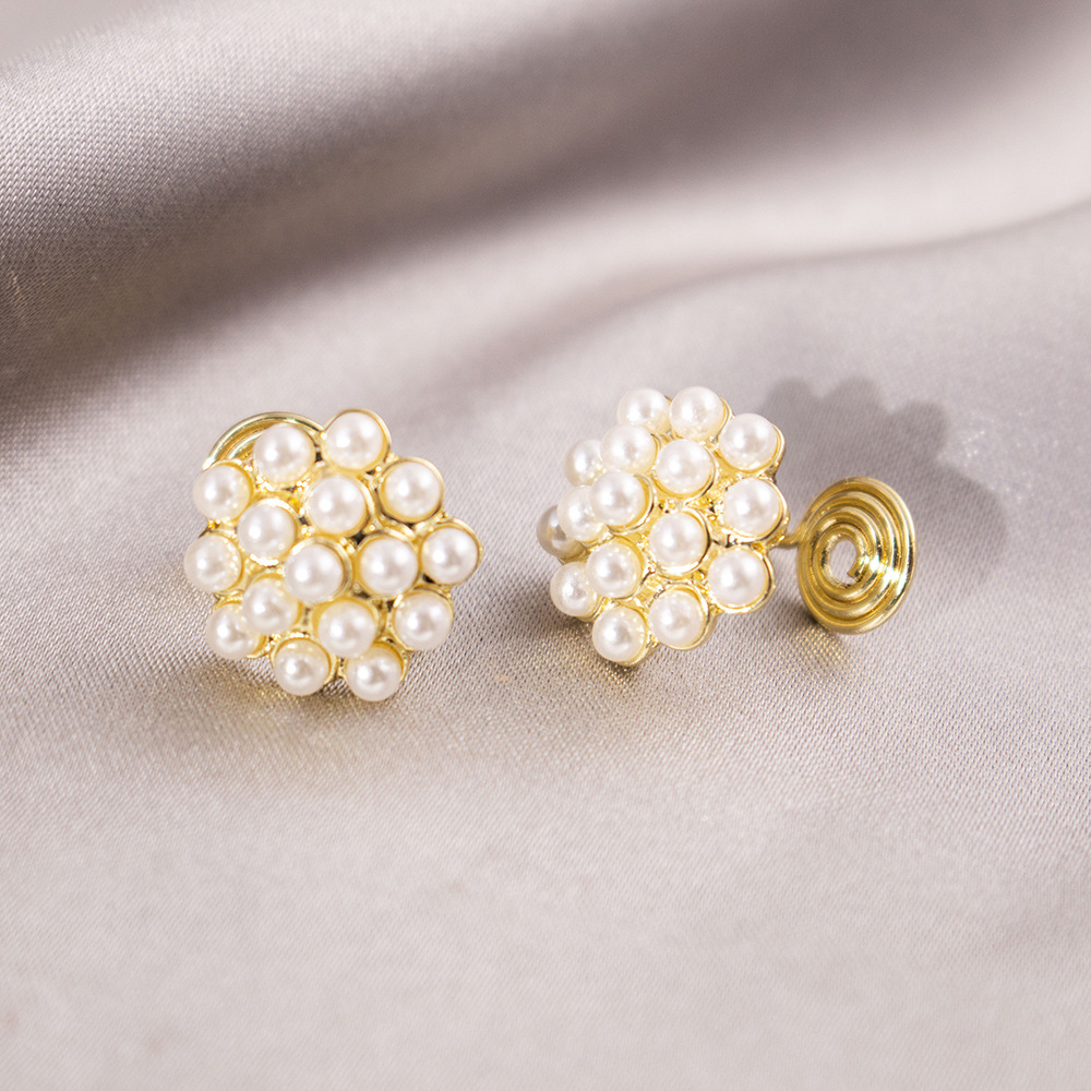 Lujo ligero, incienso pequeño, placa de incienso para mosquitos, pinzas para las orejas, pendientes de nicho para mujeres sin orejas perforadas, pendientes simples, compactas y versátiles de Yiwu al por mayor