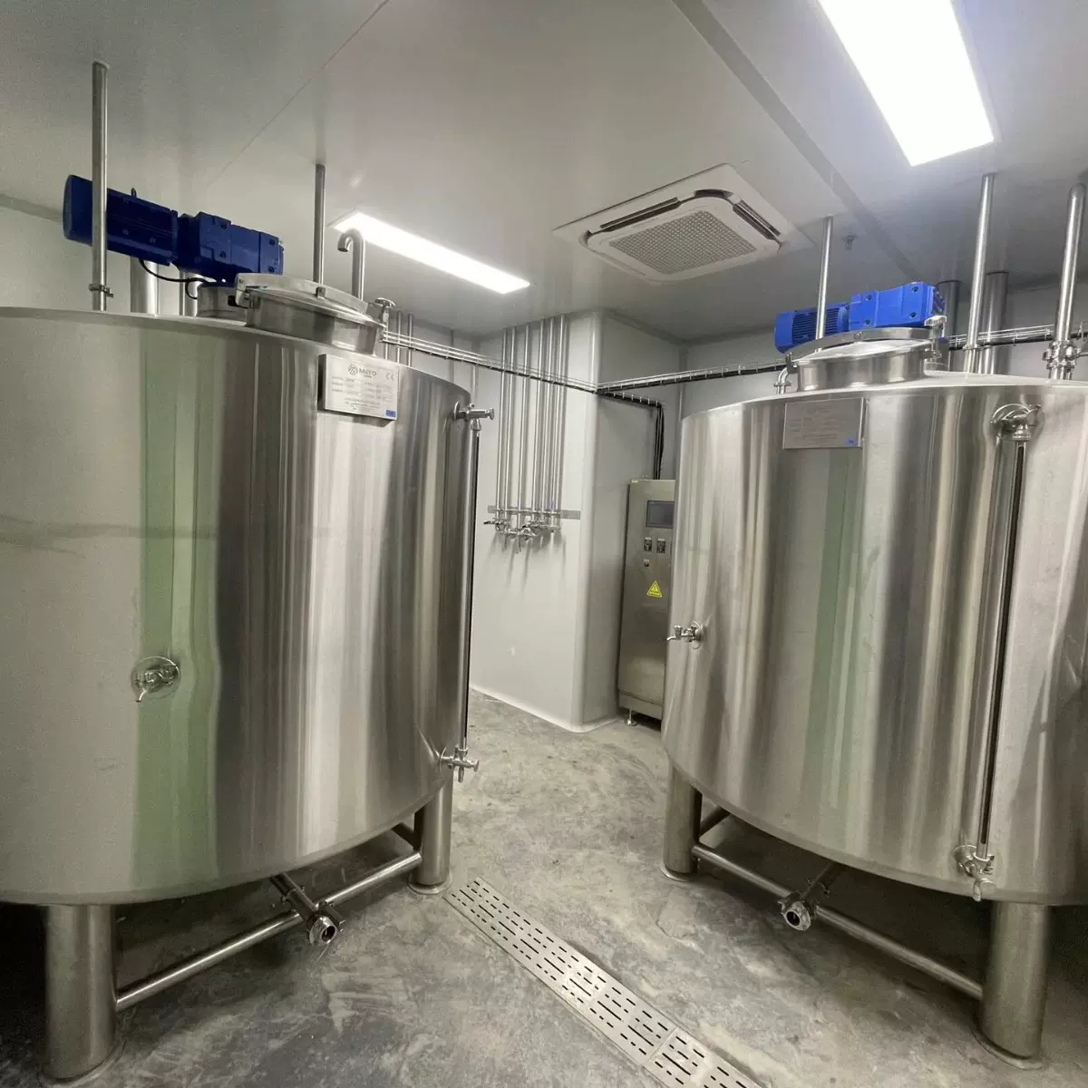 定制啤酒发酵罐糖化设备不锈钢304精酿啤酒设备果酒饮料发酵罐