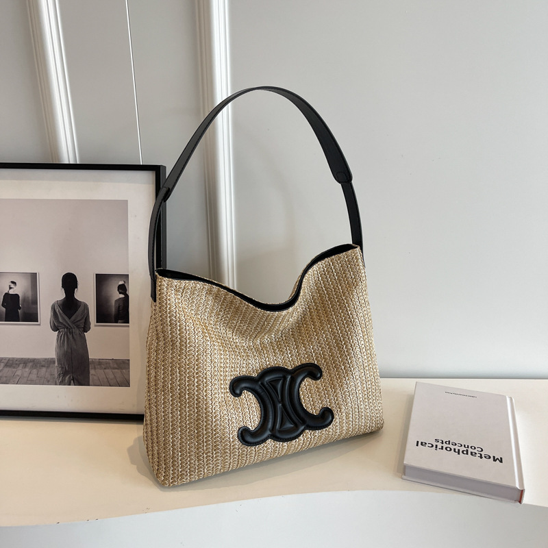 Summer shoulder bag